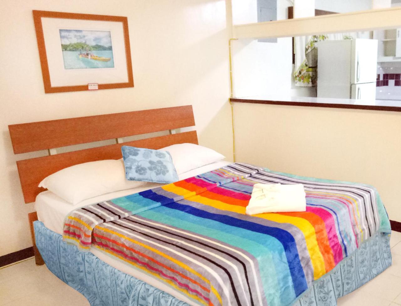 Lehns Motel Koror Esterno foto